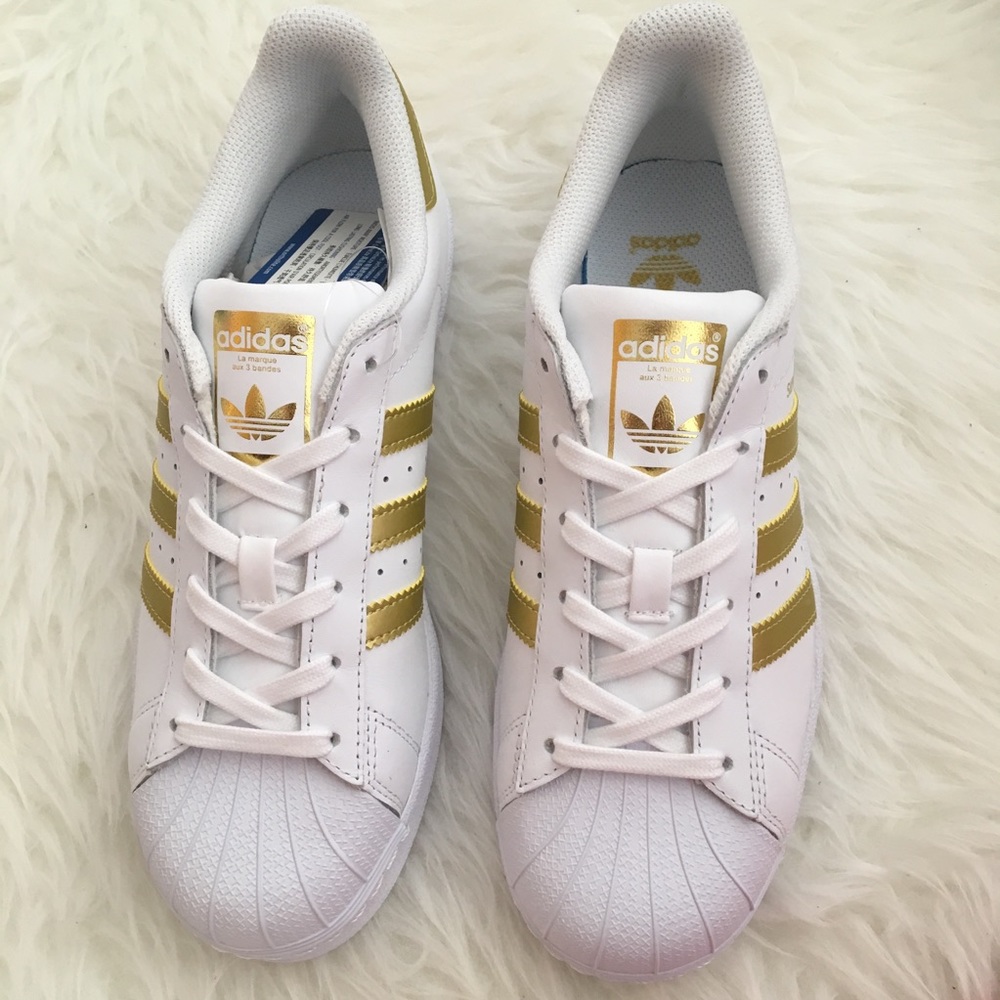 Adidas Superstar Sneakers - Picture 2 of 4